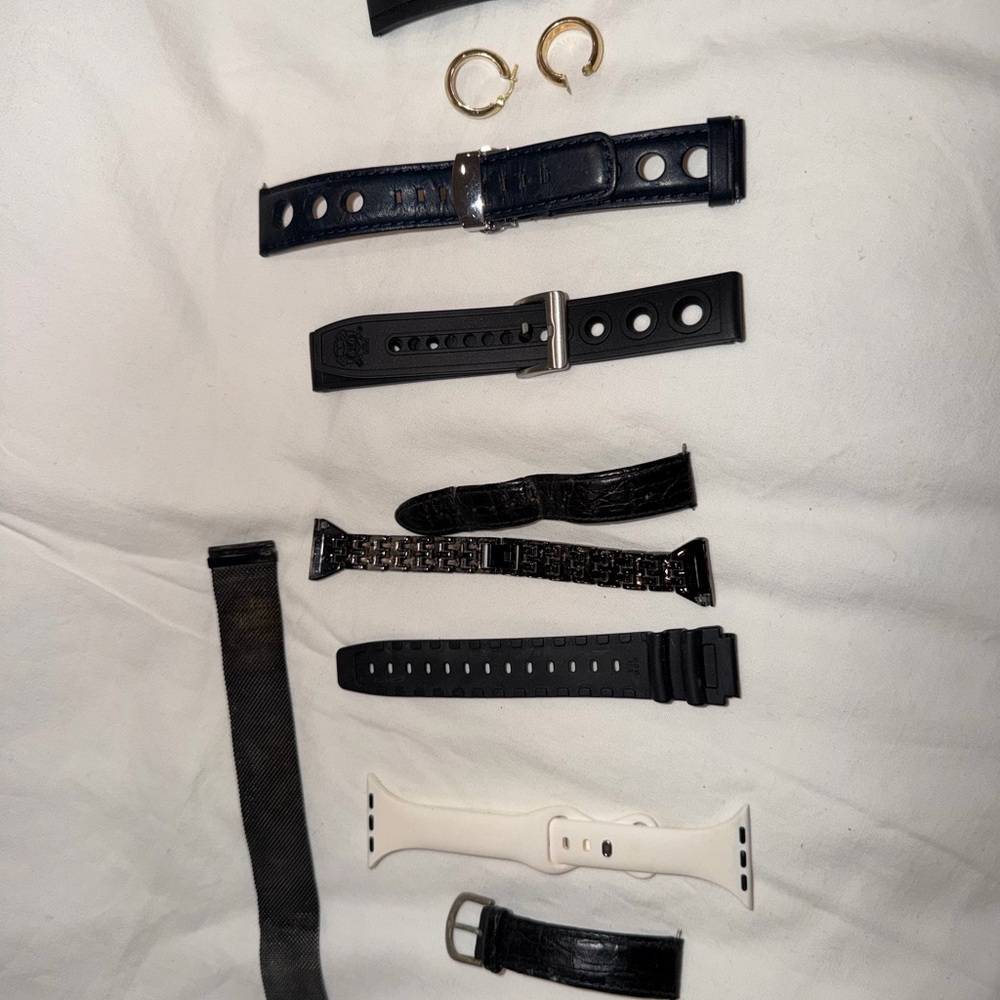 Interchangeable Black and White Watch Strap Set for Men